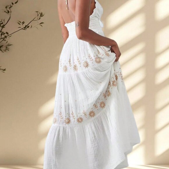 White Boho Women's Floral Embroidery Maxi Sundress - Picture 2 of 7